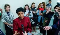 فصل ابنة النائبة إلهان عمر على خلفية الاحتجاجات ضدّ الإبادة بغزة