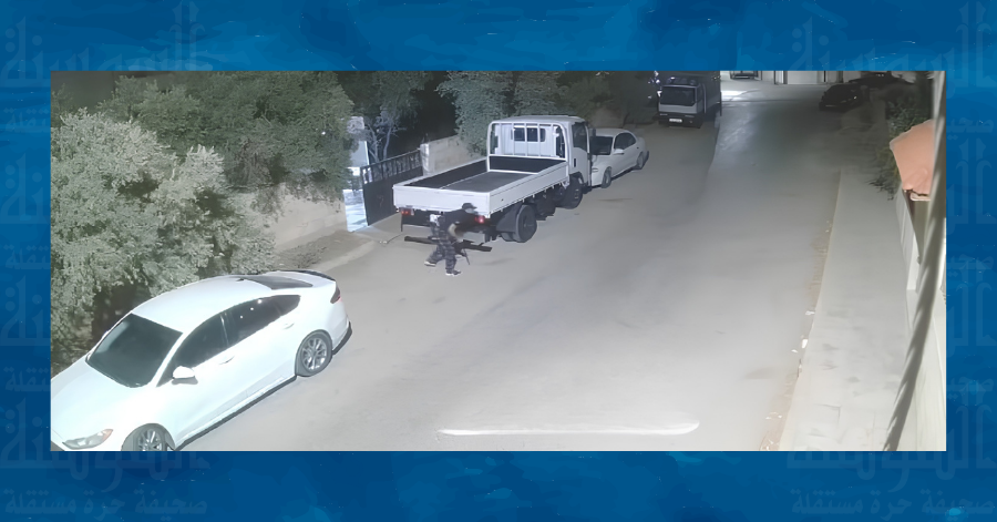 بالفيديو ..  سرقة عجل من مركبة في الحصن