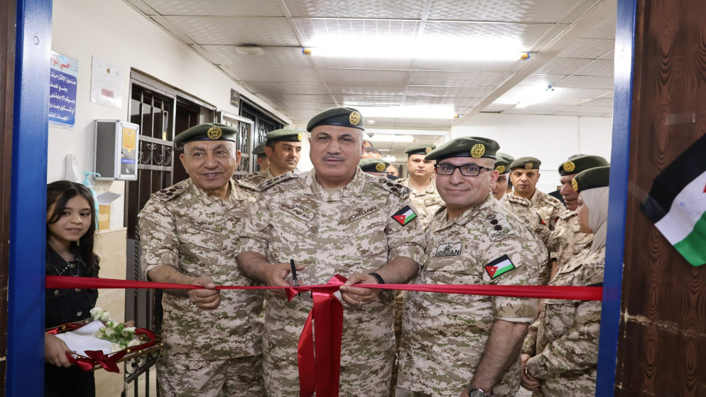 وحدة غسيل كلى متطورة في مدينة الحسين الطبية  