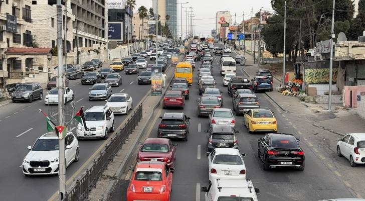 عطلة الأسبوع تبدأ بزحام مروري خانق غرب عمّان