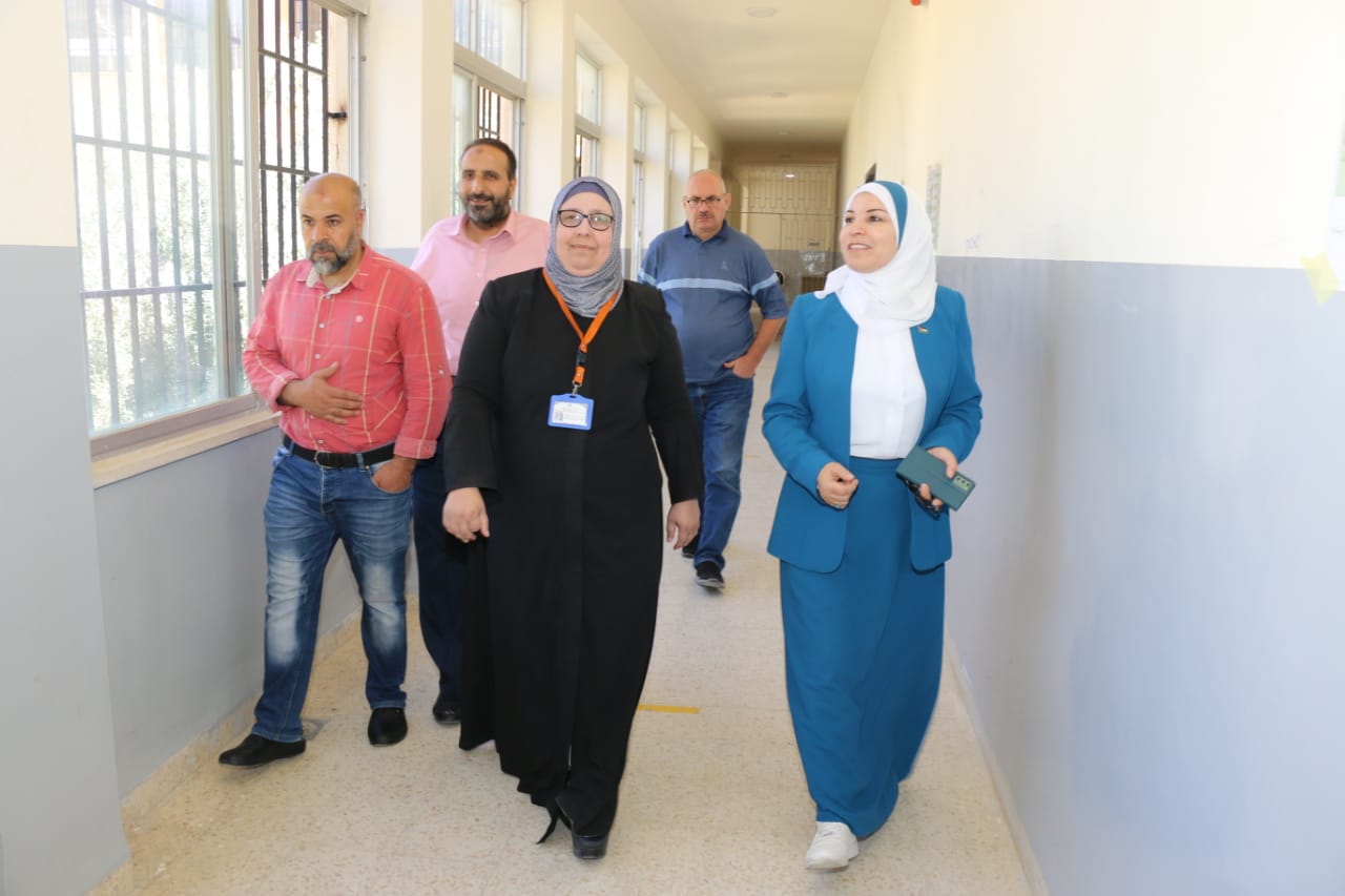 قبيلات:استلام 363 غرفة صفية مع نهاية تموز الحالي 