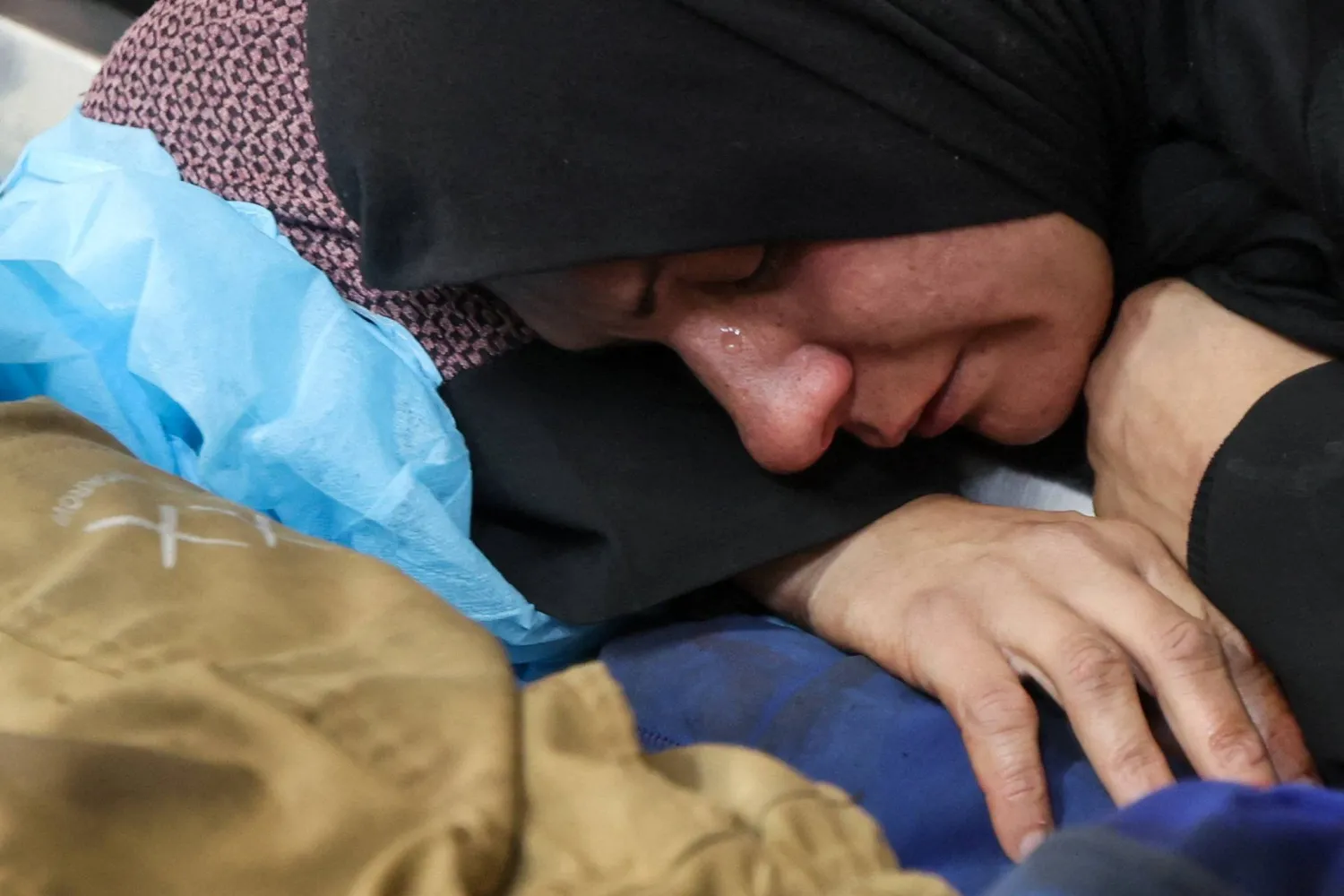 مقتل 11 فلسطينياً بينهم صحافيون بنيران إسرائيلية في غزة