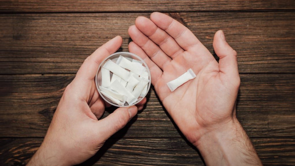 الصحة العالمية تحذر من تسويق خادع لمنتجات أكياس النيكوتين