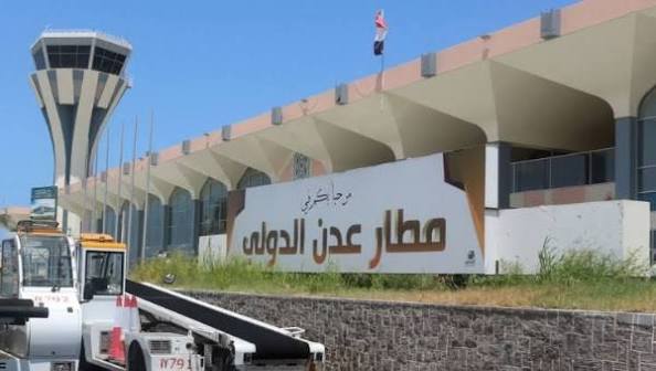 3 صواريخ باليستية تضرب مواقع خفر السواحل ومحيط مطار عدن