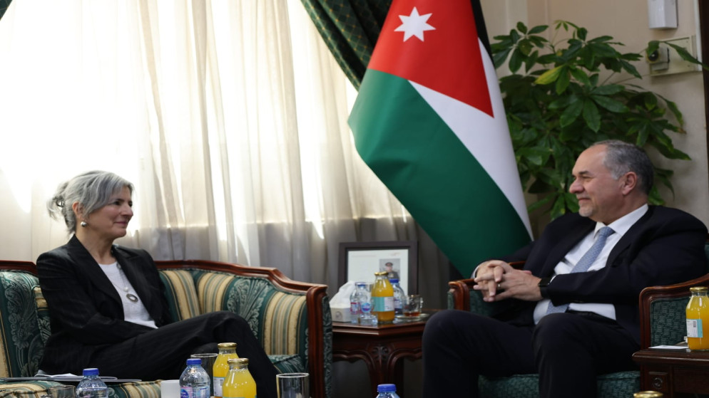 التلهوني يبحث مع بولو سبل تعزيز التعاون القانوني