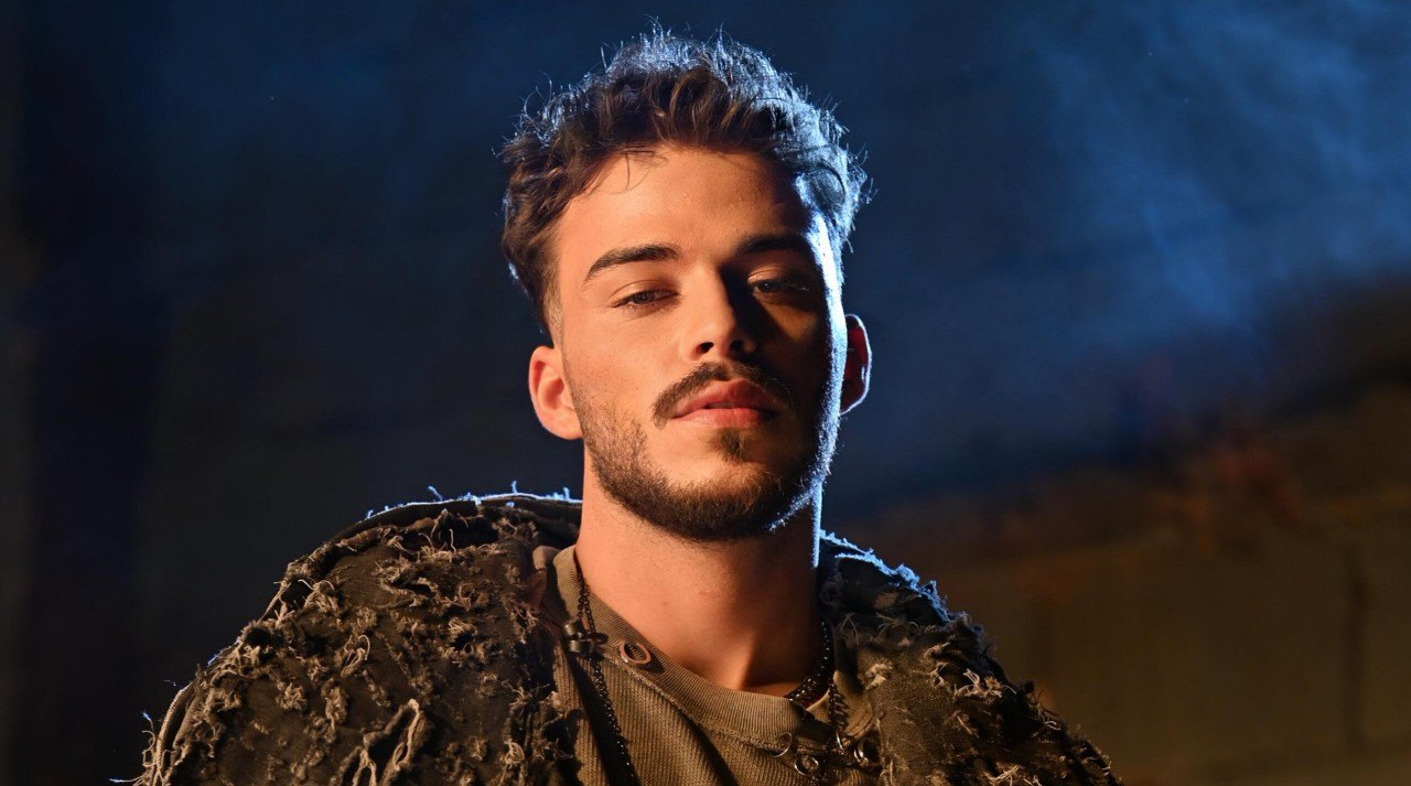 سيلاوي يكشف سر عن زواجه لأول مرة