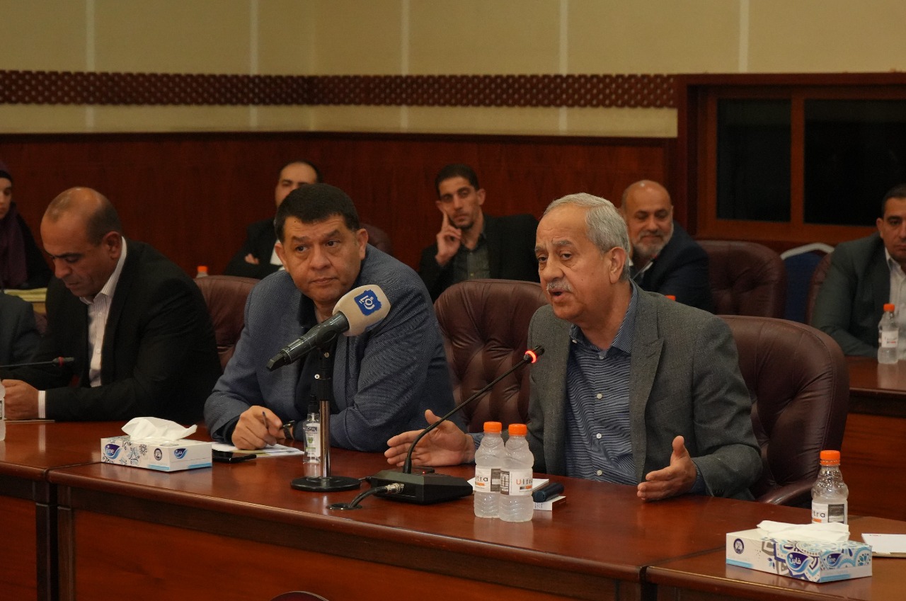 وزير العمل يتحدث عن حوافز بقيمة 500 دينار