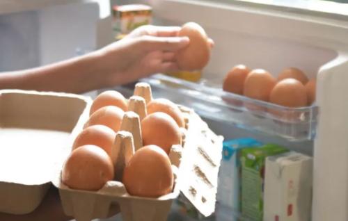 غني بالفيتامينات ..  تناول البيض المدعم مفيد أكثر من العادي