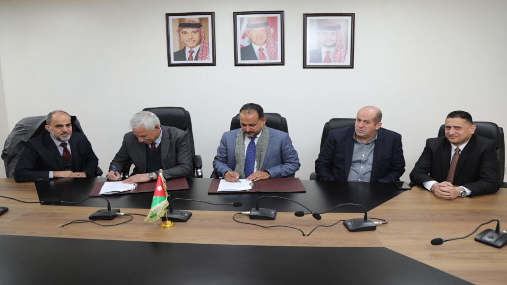 اتفاقية لإنشاء مزارع حمضيات تدعم مصابي الألغام بالشونة الشمالية