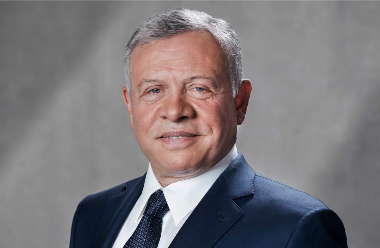 الملك يغادر أرض الوطن متوجهاً إلى المملكة المتحدة