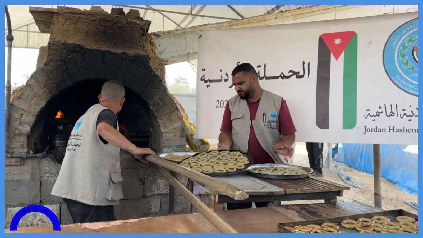 الحملة الأردنية والهيئة الخيرية توزّعان كعك العيد جنوب خان يونس