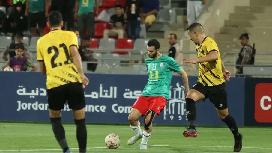 الحسين إربد يهزم الوحدات بثنائية ويعتلي صدارة دوري المحترفين