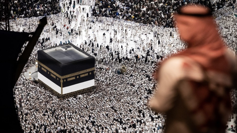 دعوة للراغبين بأداء العمرة التأكد من صدور التأشيرة رسمياً