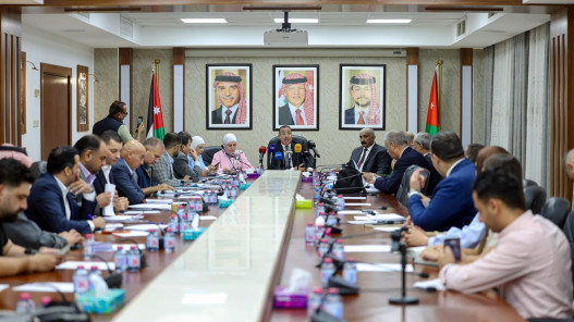 الإدارية النيابية تُقر معظم مواد مشروع قانون الإدارة المحلية