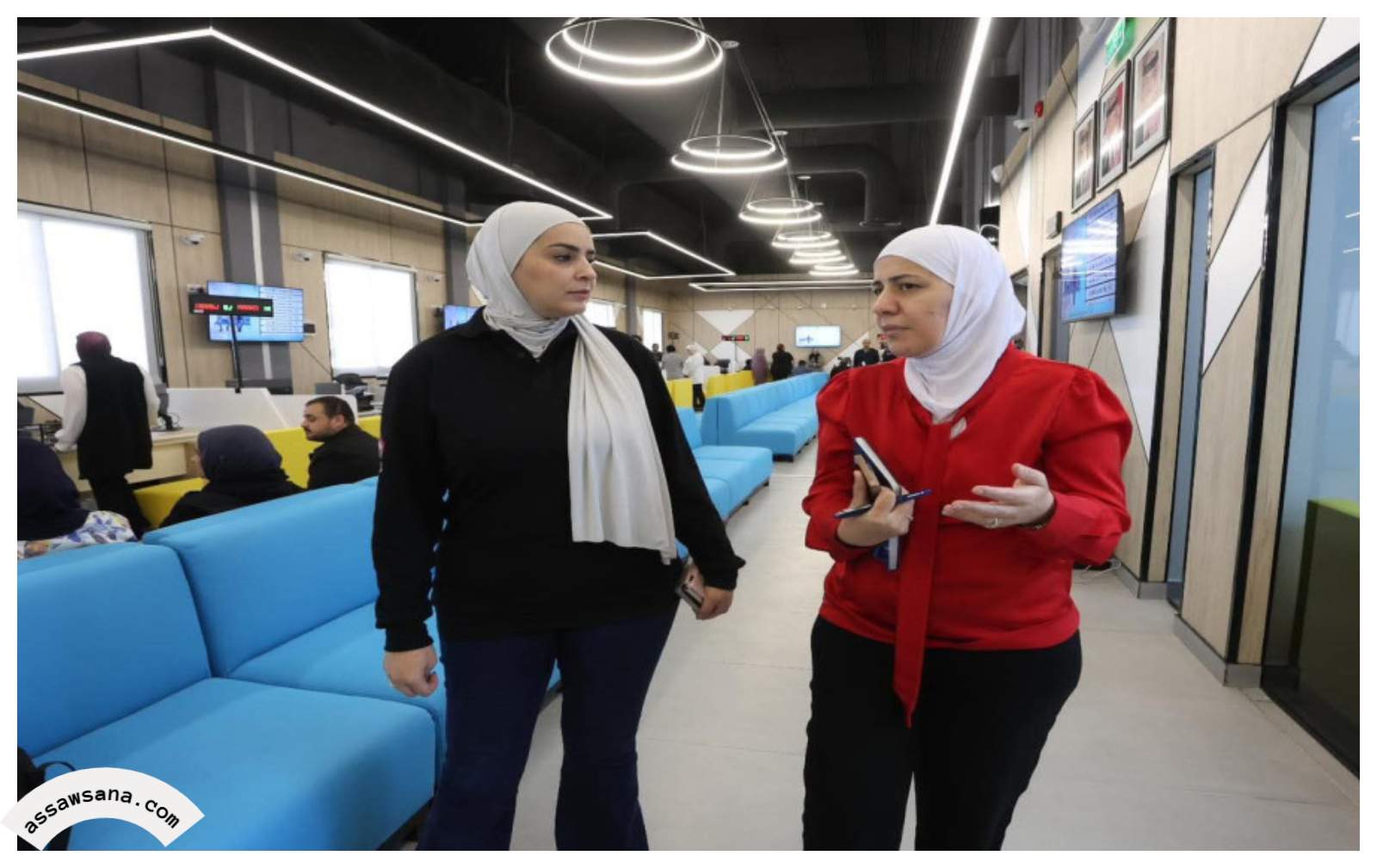 المواطنين راضون عن سهولة الإجراءات في مراكز الخدمات الحكومية