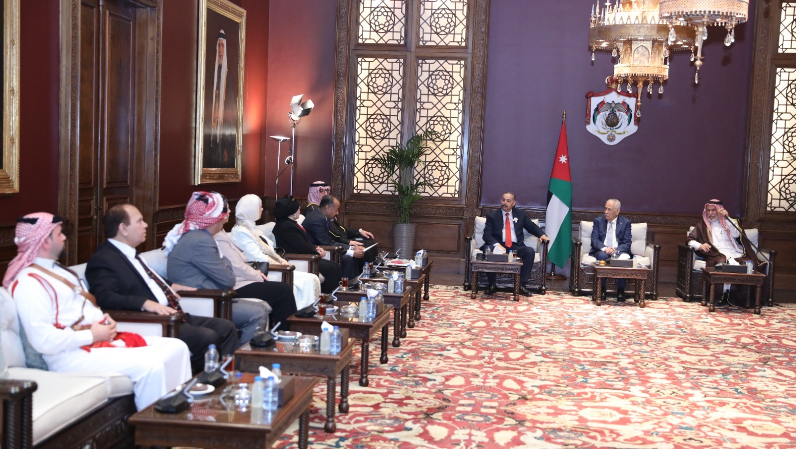 العيسوي يلتقي فعاليات مجتمع مدني وثقافية