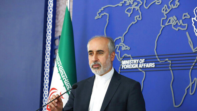 إيران تدين وترحب ببنود في بيان قمة البحرين