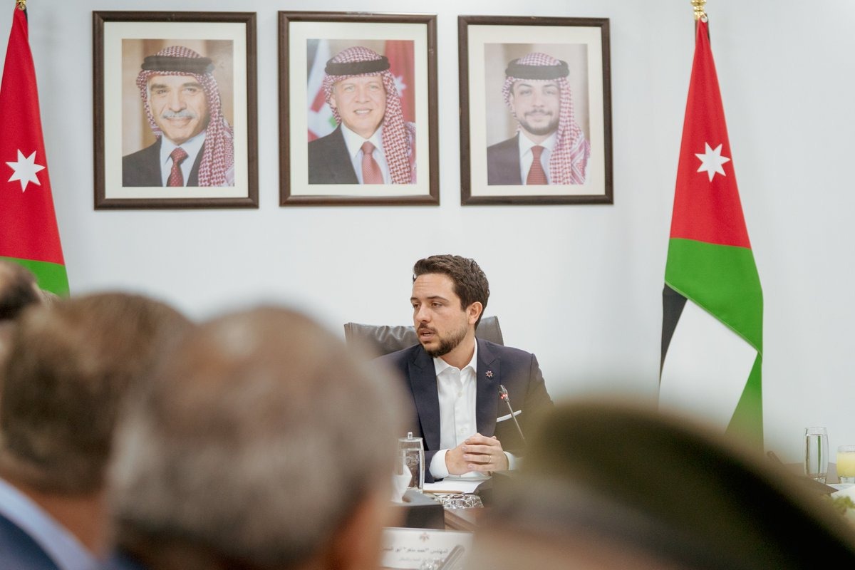 ولي العهد يترأس اجتماعا للاطلاع على البرنامج التنفيذي لاستراتيجية النظافة والحد من الإلقاء العشوائي للنفايات 21/12/2025