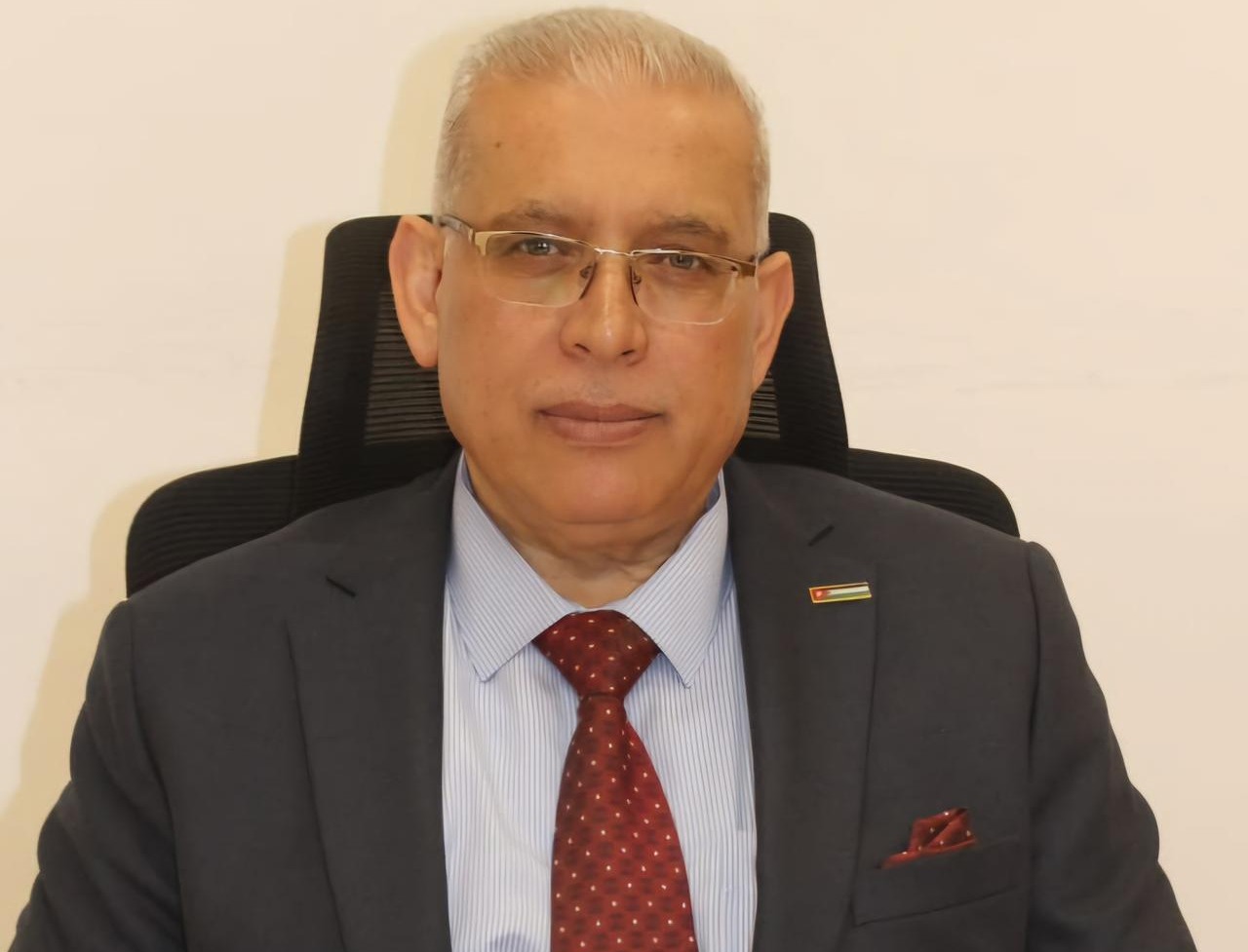 تعيين الدكتور يحيا خريسات عميداً لكلية المجتمع العربي