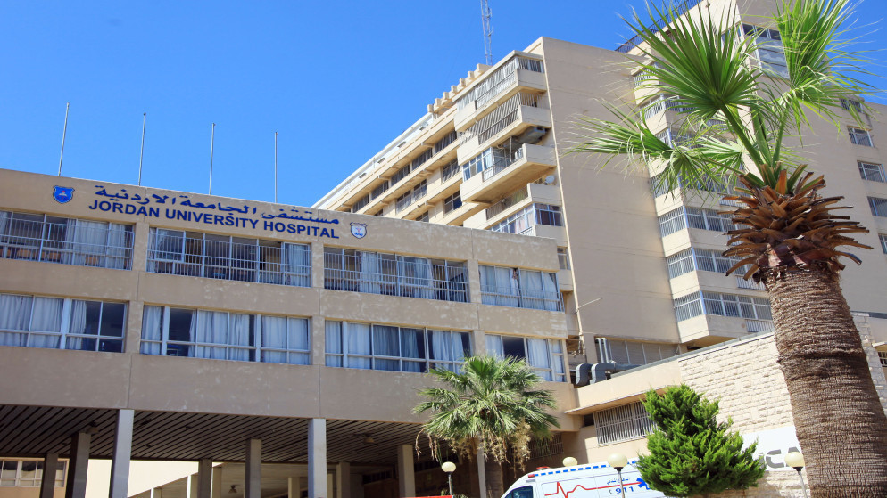 مستشفى الجامعة الأردنية يستقبل 4 أطفال من غزة