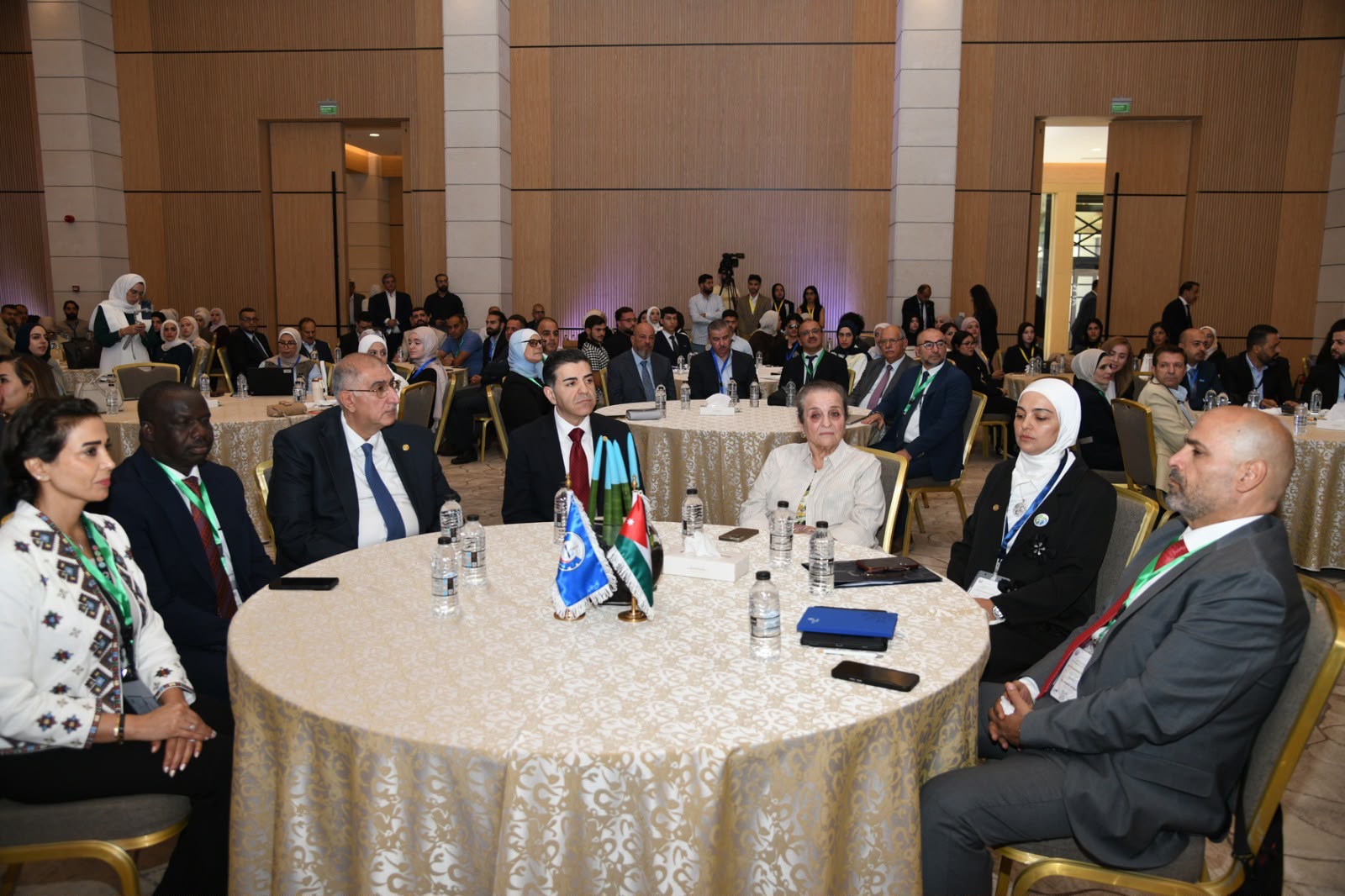 جامعة العلوم والتكنولوجيا تنظم المؤتمر الدولي الثالث للصحة الواحدة والابتكارات البيطرية