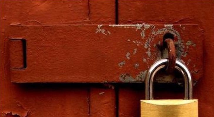 إغلاق مخابز ومطاعم لمخالفتها الإشتراطات الصحية بإربد 