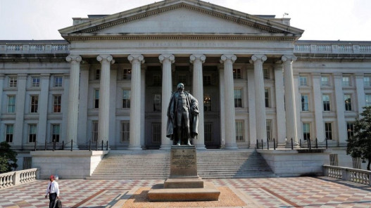 تحذير أميركي: عقوبات على متعاملي الطيران الإيراني