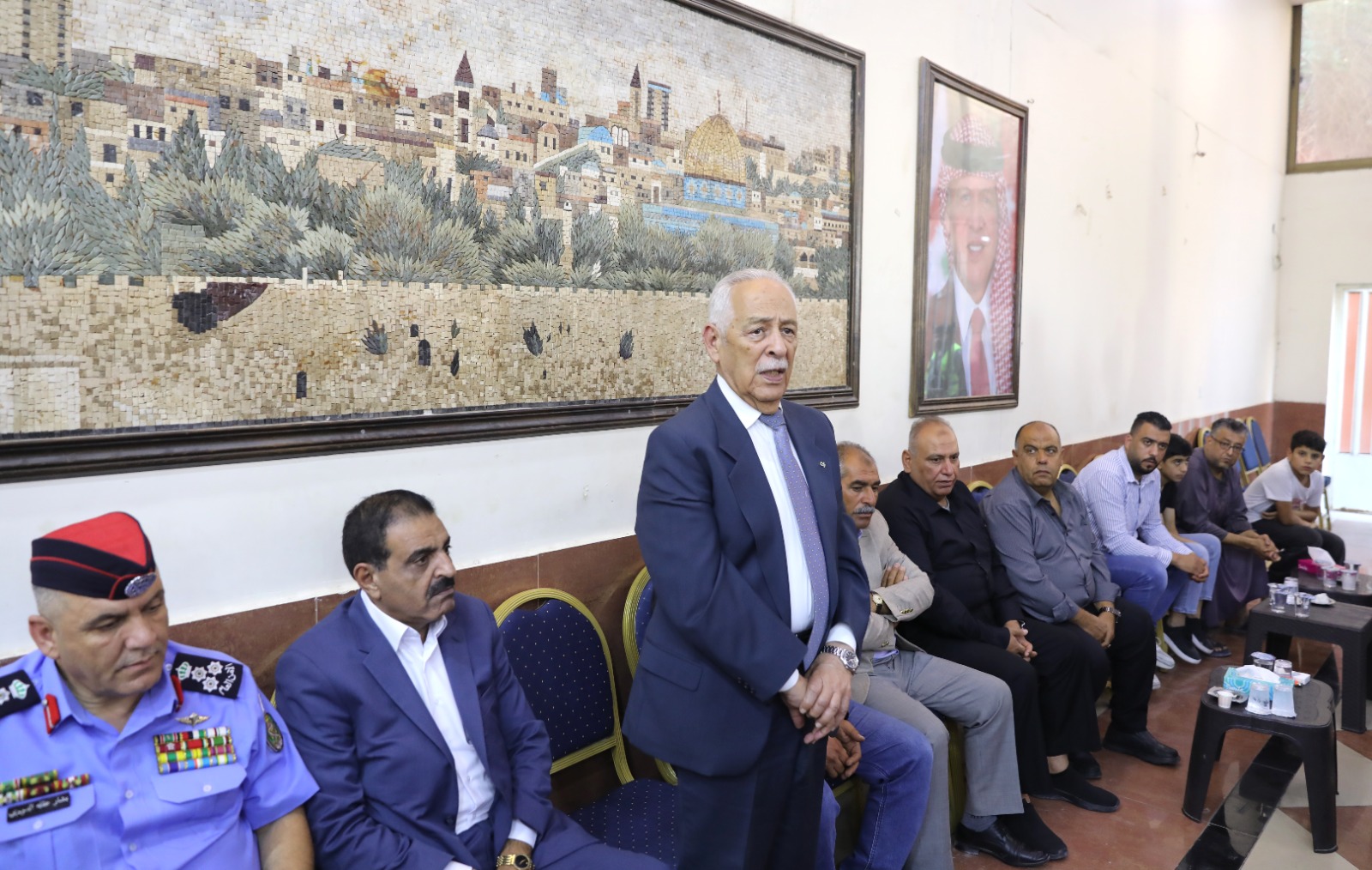 العيسوي يعزي بوفاة الشاب الدماسي إثر تدافع جماهيري في مباراة النشامى  ..  ويواسي المصاب طريش