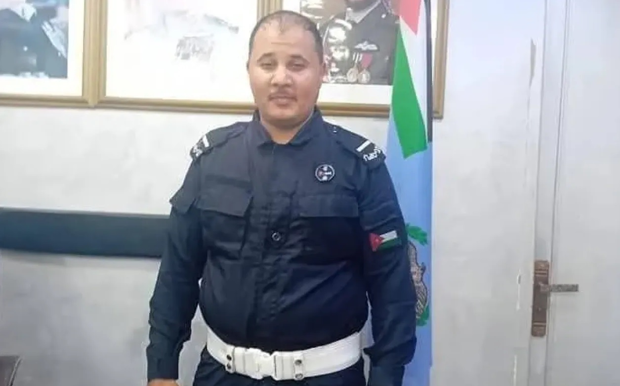 رجل أمن ينقذ فتاة من الغرق في دير علا  ..  تفاصيل 