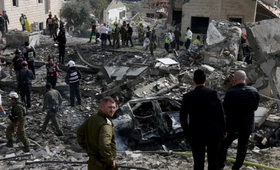 66 قتيلا وجريحا و20 مفقودا بأكبر هجوم إيراني على إسرائيل