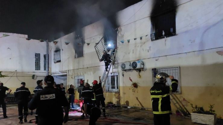 11 وفاة و19 مصاباً بحريق في دار للأيتام في الجزائر