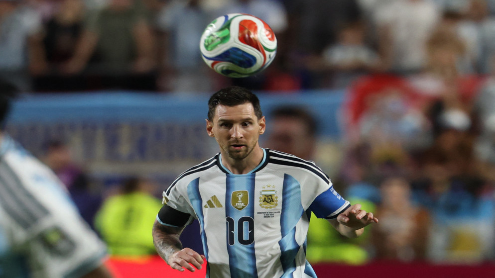 الأرجنتين تواجه إنجلترا بنصف نهائي كأس العالم ..  موعد