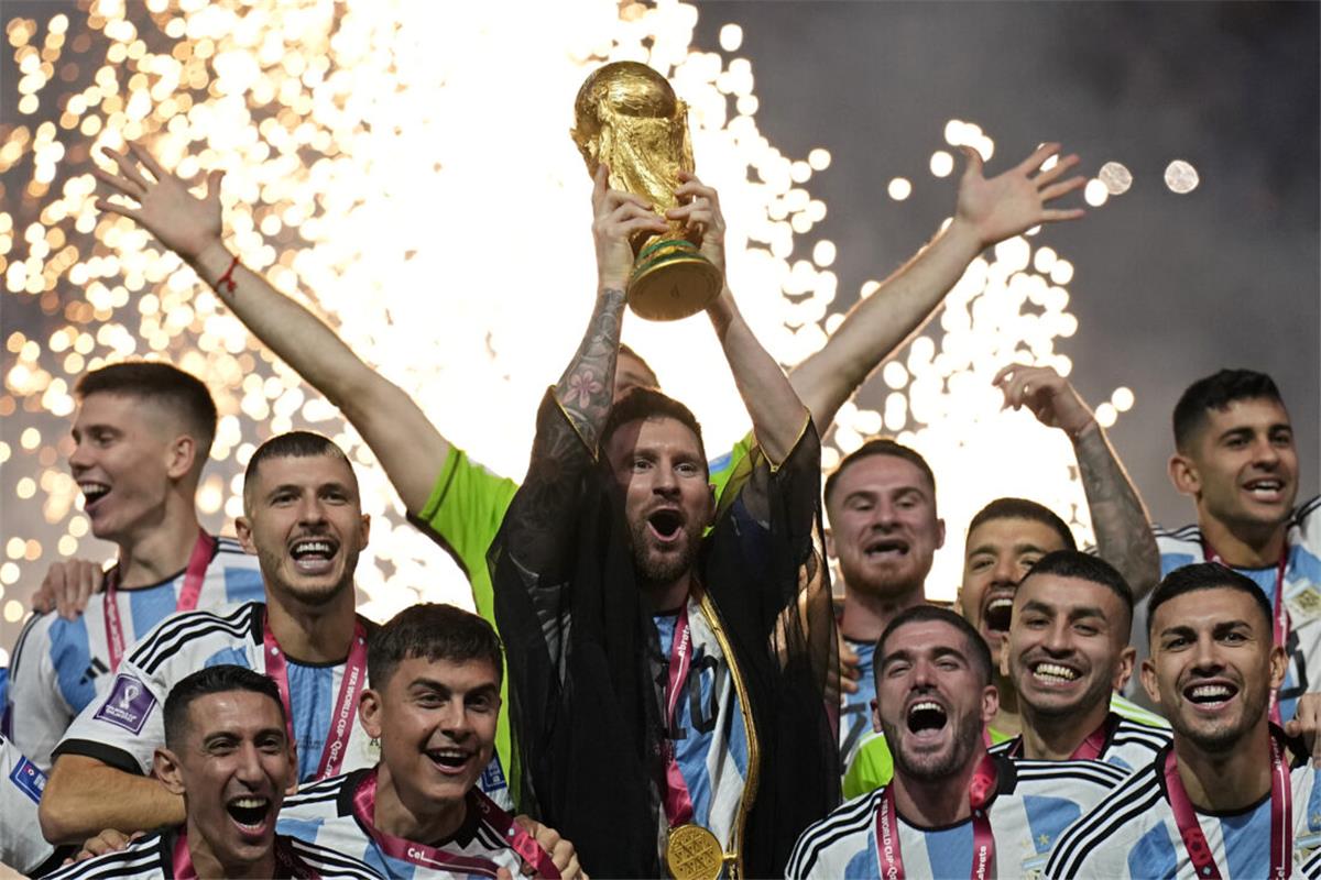  ميسي يثير الشكوك حول مسيرته في الملاعب