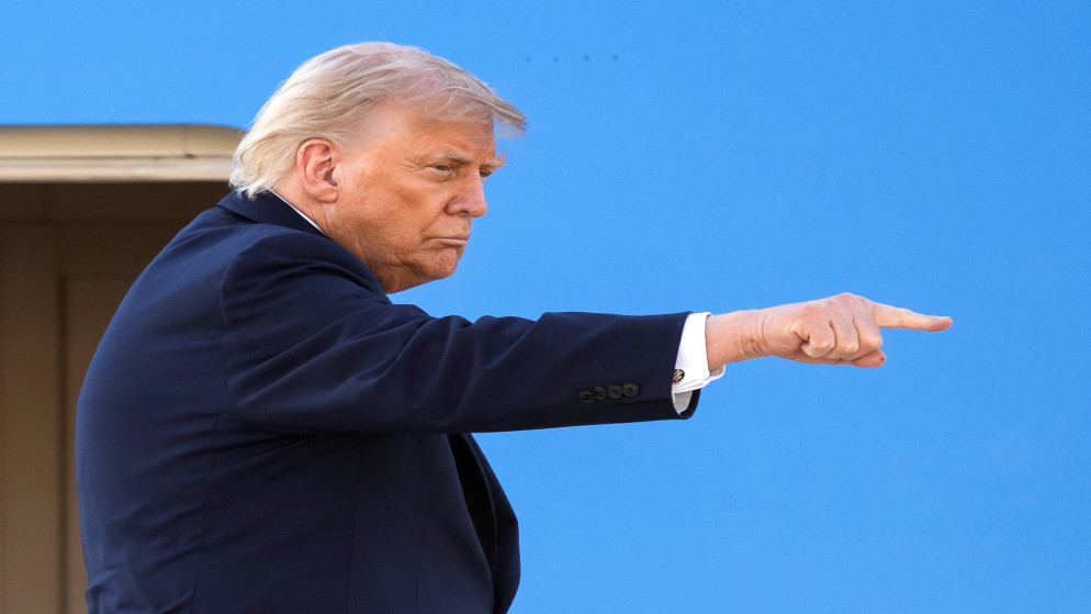 ترامب يعتزم تكليف الشرع بدخول لبنان للقضاء على حزب الله