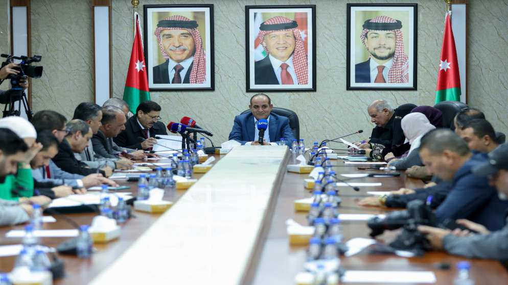 البادية النيابية تبحث تحديات قطاعي الطاقة والثروة المعدنية 