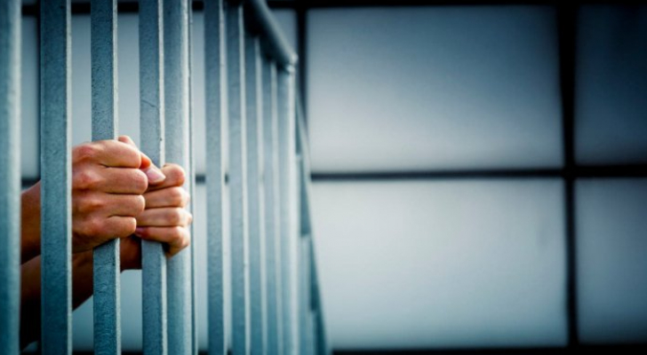 شو بتعمل هون تتسبب بحبس شخص 3 سنوات