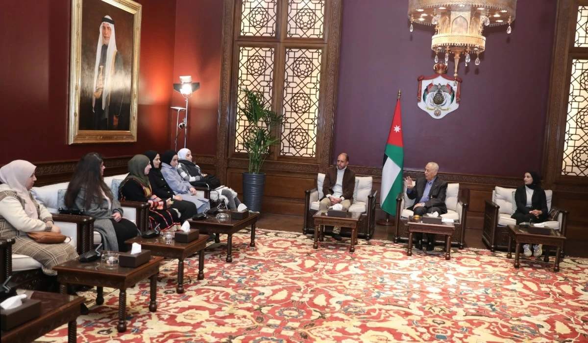 العيسوي يلتقي وفدا شبابيا من مبادرة فكرة أمل التطوعية