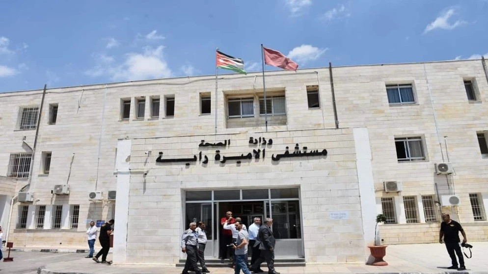 الصحة تزود مستشفى الأميرة راية الحكومي بجهازي غسيل كلى