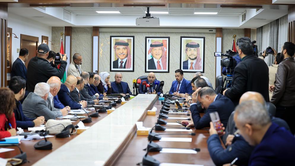 القاضي: قانون الضمان يمس عصب المواطن ويستحق حوارا وطنيا واسعا