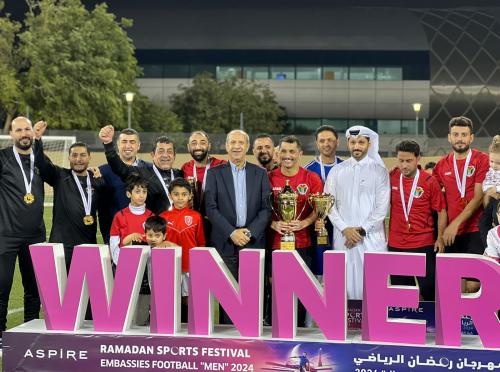 فريق السفارة الأردنية بقطر يتوج ببطولة كرة القدم للسفارات