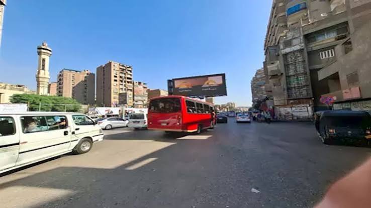 أول تعليق من الشركة المشغلة للشاشة الإعلانية بعد عرض فيديو إباحي