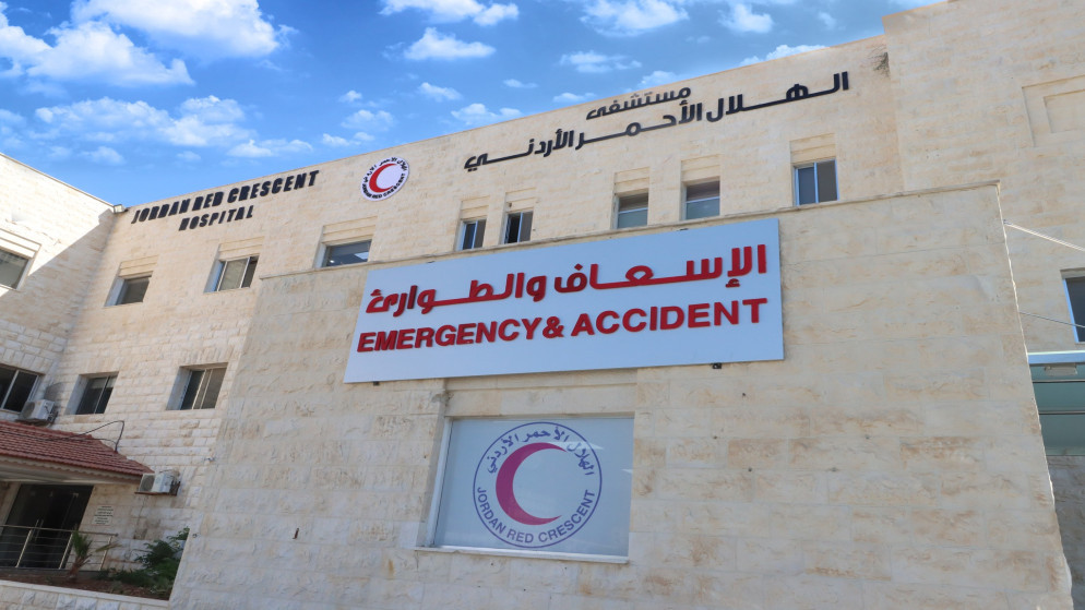 الهلال الأحمر: تقديم خدمات علاجية متقدمة لأطفال غزة في مستشفاه
