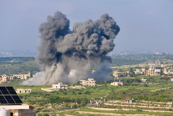 غارات إسرائيلية تستهدف بلدتين جنوب لبنان