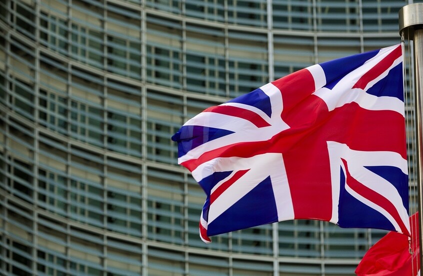 بريطانيا تسحب الجنسية من ناشط كروي مقيم بروسيا