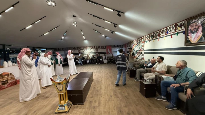 البعثة الإعلامية الأردنية المرافقة لبعثة الحج تصل تيماء 