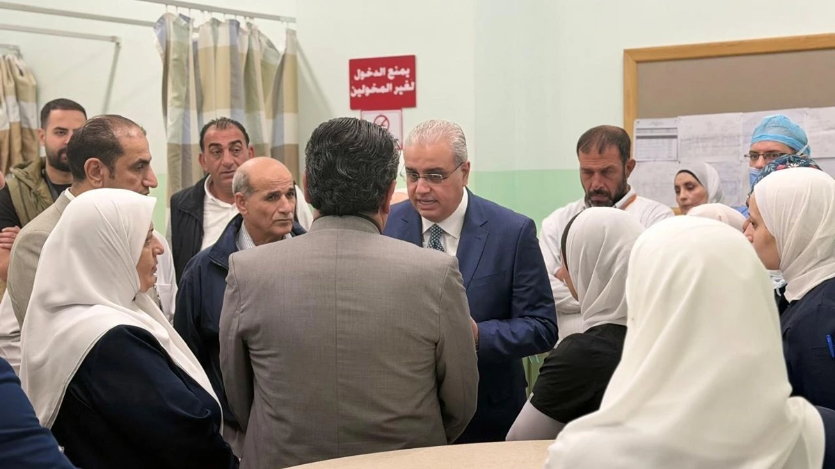 وزير الصحة يفتتح وحدة عمليات جديدة ويكشف موعد إنجاز مشروع بالبشير