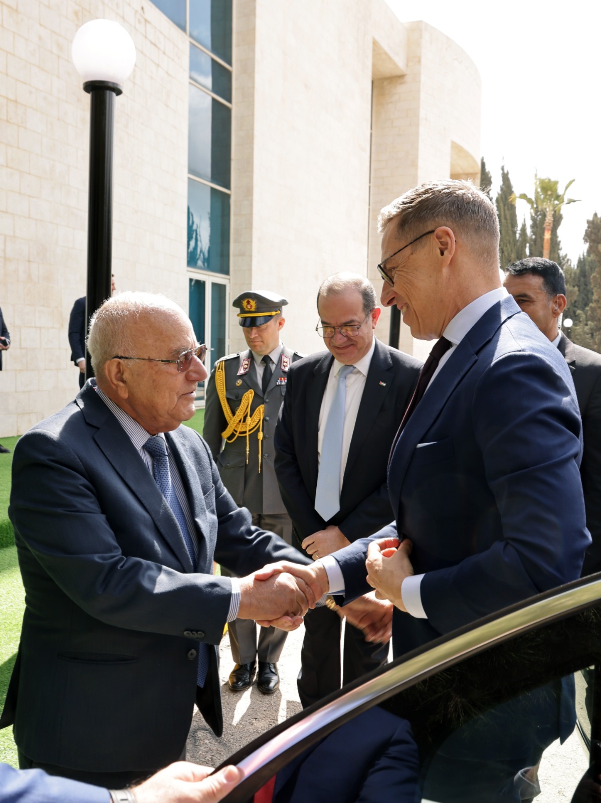 رئيسُ جمهوريّة فنلندا يزورُ الجامعة الأردنيّة ويحاضر حول التحوّلات العالميّة