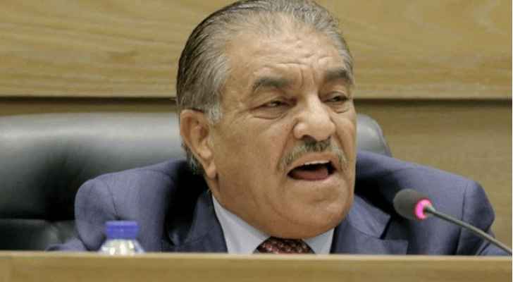 النائب الزعبي : علبة دواء ثمنها 13 دينار تباع في الاردن بـ70 دينار