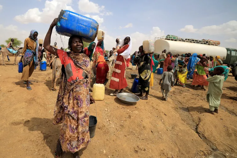 السودان: تصاعد أعمال العنف يجبر العائلات على النزوح