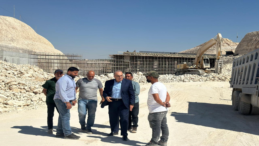وزير الأشغال يتفقد مشاريع طرق بإقليم الشمال